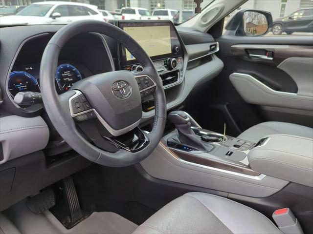 used 2023 Toyota Highlander Hybrid car, priced at $49,318