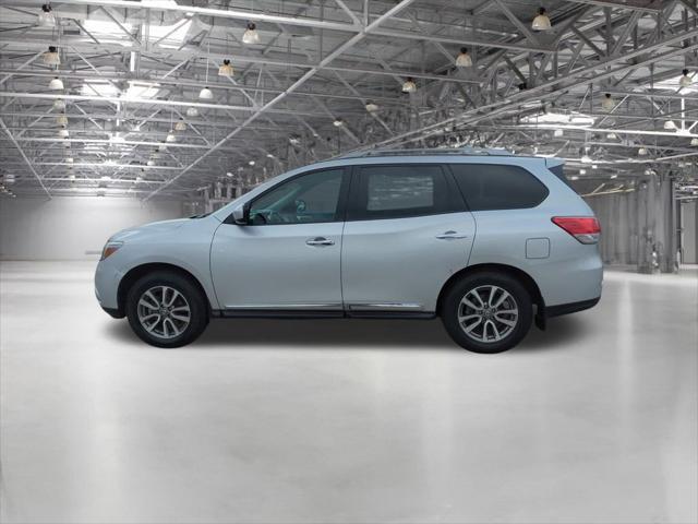 used 2013 Nissan Pathfinder car, priced at $9,872