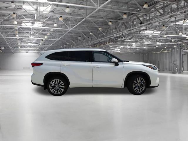 used 2021 Toyota Highlander car, priced at $37,491