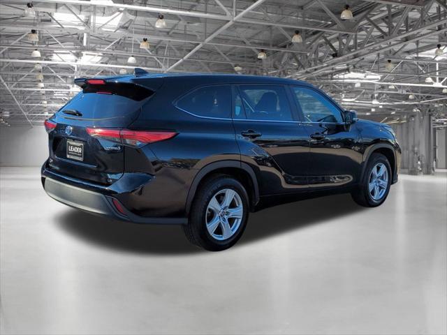 used 2023 Toyota Highlander Hybrid car, priced at $35,000