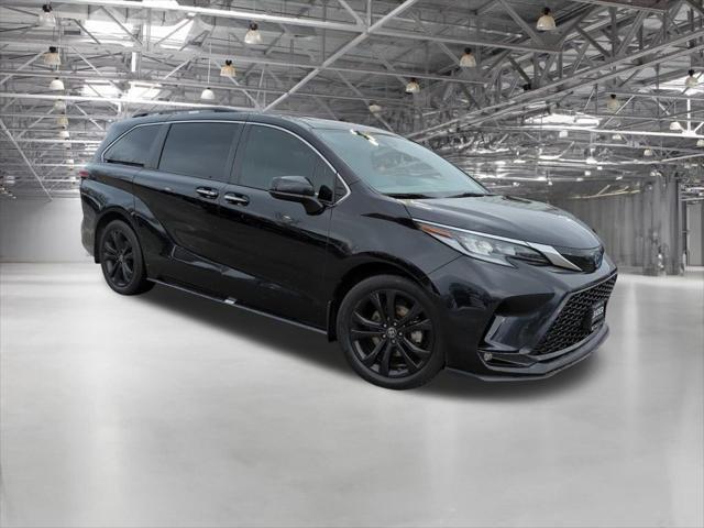 used 2022 Toyota Sienna car, priced at $29,866