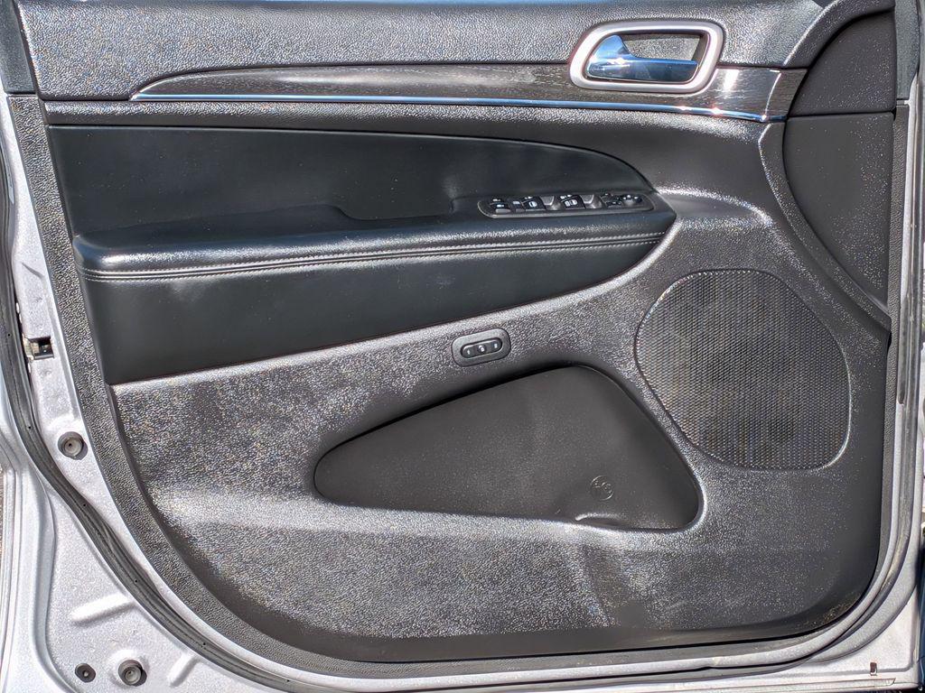 used 2018 Jeep Grand Cherokee car, priced at $17,995