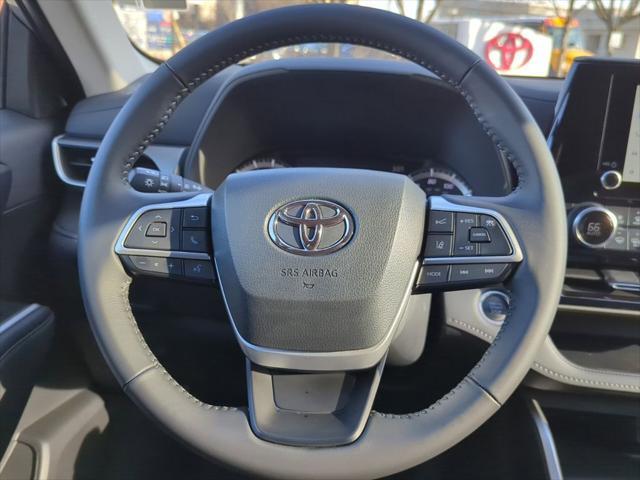 used 2024 Toyota Highlander car, priced at $36,434