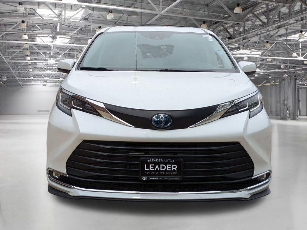 used 2022 Toyota Sienna car, priced at $25,995