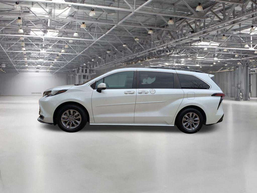 used 2022 Toyota Sienna car, priced at $25,995
