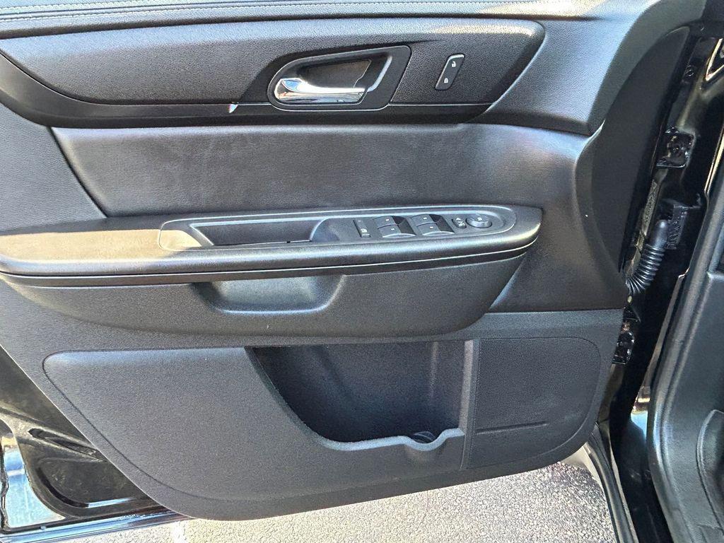 used 2017 Chevrolet Traverse car, priced at $10,995