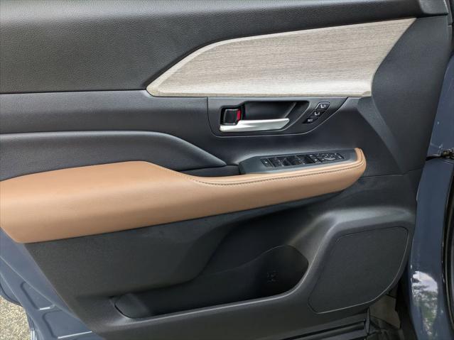 used 2025 Toyota Grand Highlander car, priced at $58,745