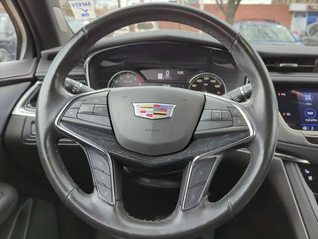 used 2023 Cadillac XT5 car, priced at $30,281