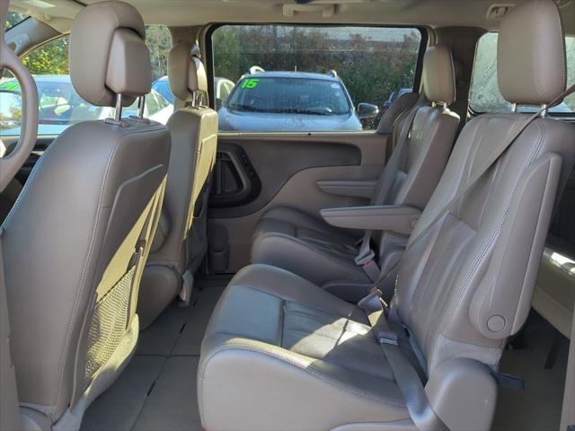 used 2014 Chrysler Town & Country car, priced at $6,488