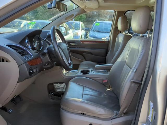 used 2014 Chrysler Town & Country car, priced at $6,488