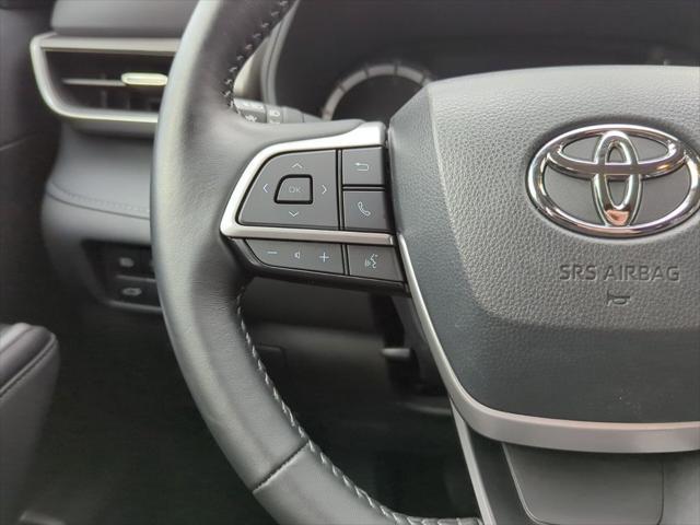 used 2024 Toyota Highlander car, priced at $36,584