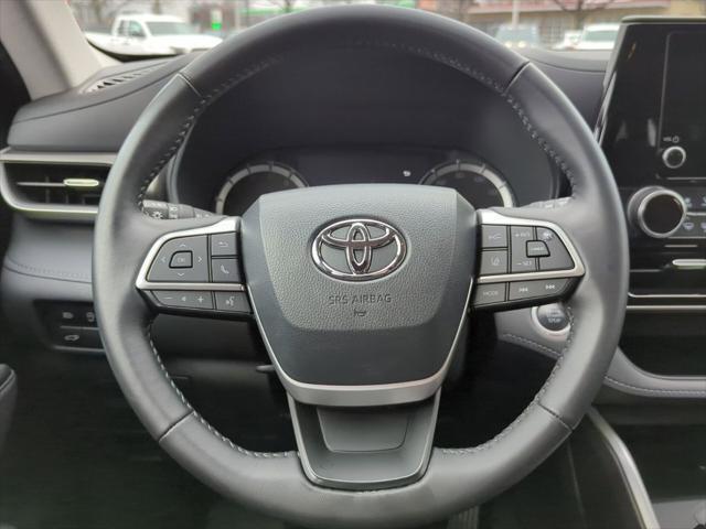 used 2024 Toyota Highlander car, priced at $36,584