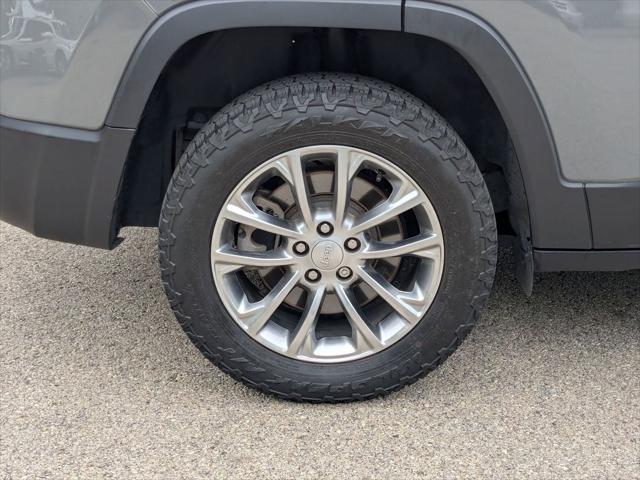 used 2021 Jeep Cherokee car