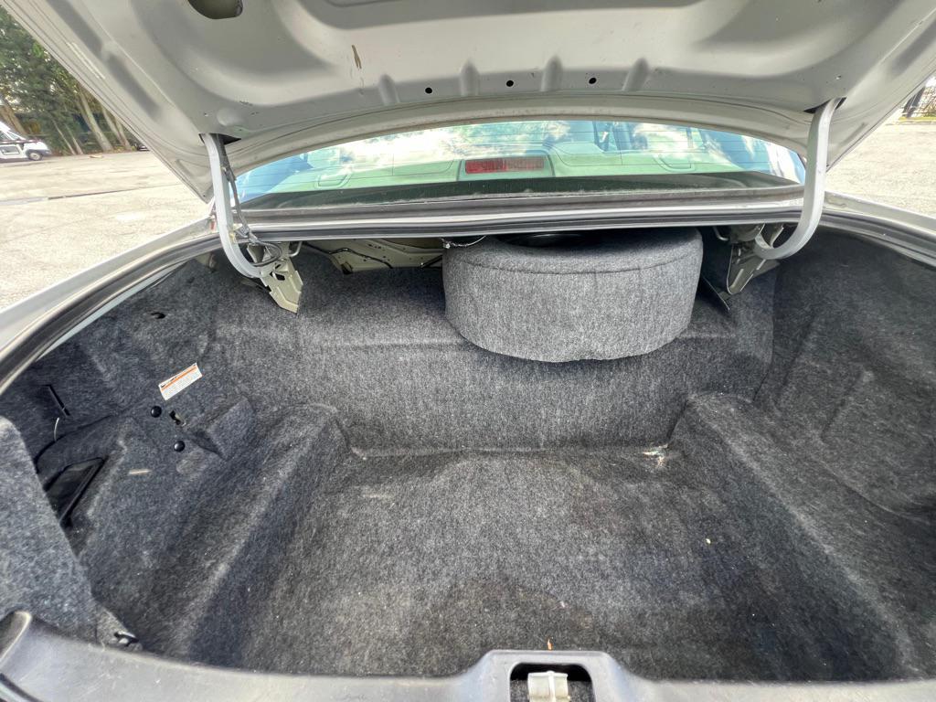 used 2003 Mercury Grand Marquis car, priced at $3,900