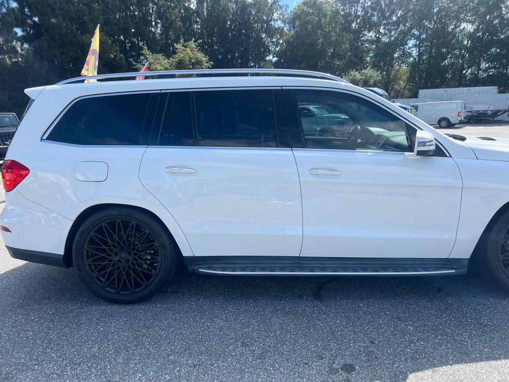 used 2014 Mercedes-Benz GL-Class car, priced at $11,400