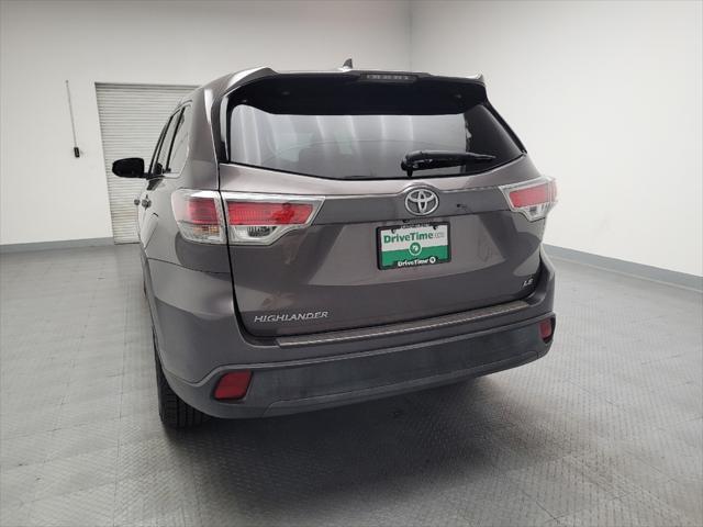 used 2016 Toyota Highlander car, priced at $19,495