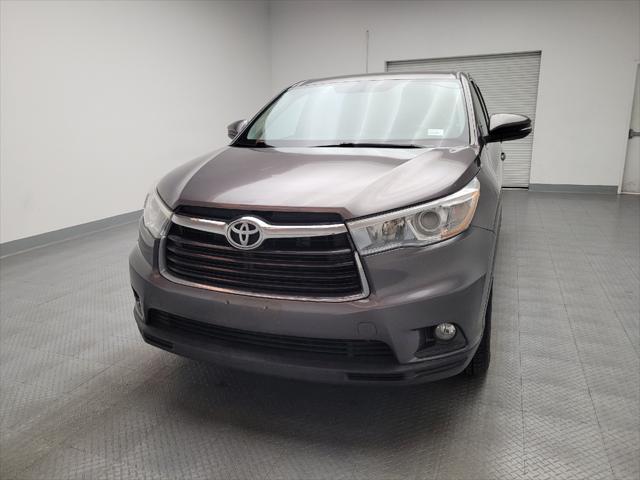 used 2016 Toyota Highlander car, priced at $19,495