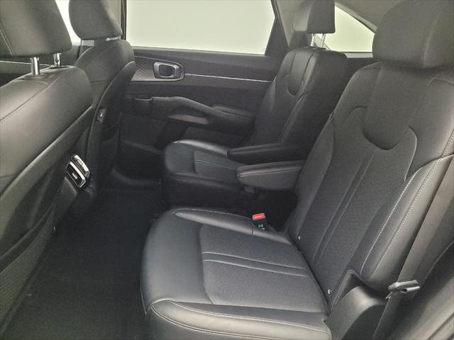used 2022 Kia Sorento Hybrid car, priced at $26,095