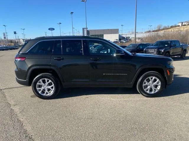 used 2023 Jeep Grand Cherokee car, priced at $33,900