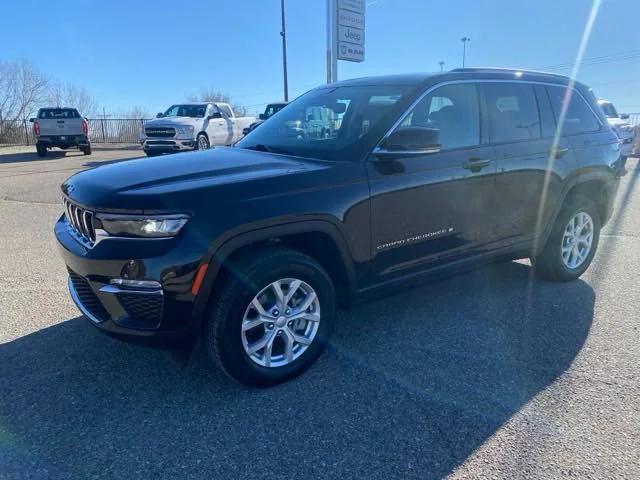 used 2023 Jeep Grand Cherokee car, priced at $33,900