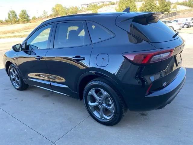 used 2023 Ford Escape car, priced at $27,600