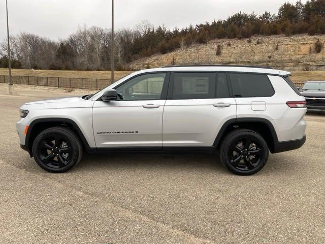 new 2025 Jeep Grand Cherokee L car, priced at $52,020