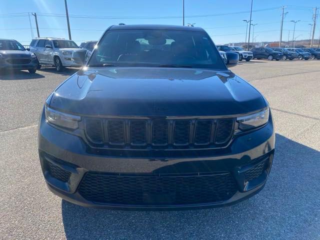 used 2023 Jeep Grand Cherokee car, priced at $33,900