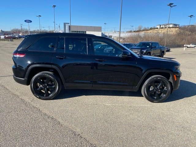 used 2023 Jeep Grand Cherokee car, priced at $33,900