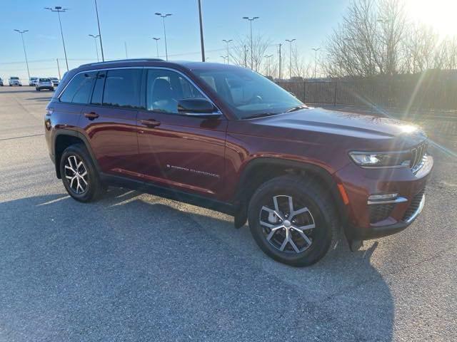 used 2023 Jeep Grand Cherokee car, priced at $35,400