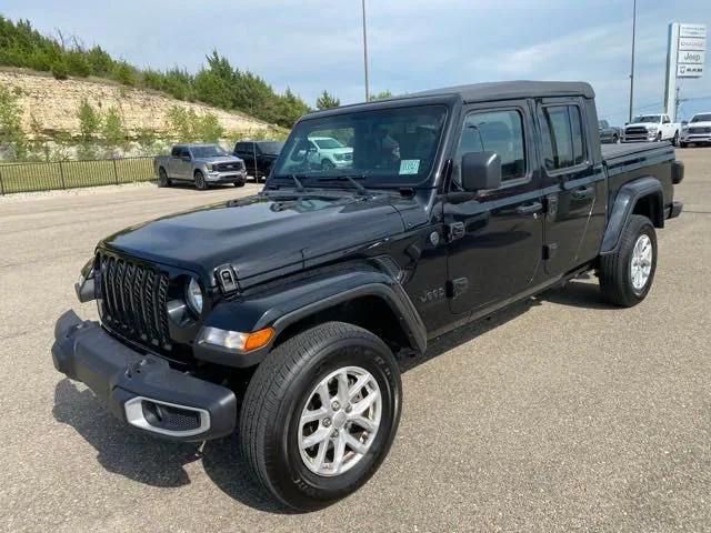 used 2023 Jeep Gladiator car, priced at $32,900