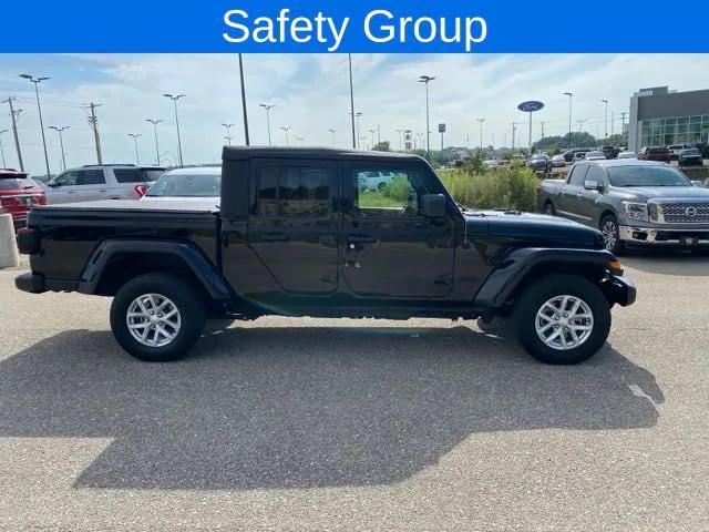 used 2023 Jeep Gladiator car, priced at $32,900