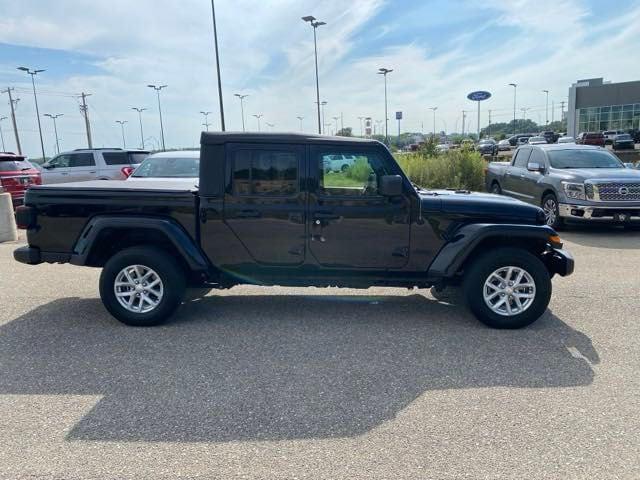 used 2023 Jeep Gladiator car, priced at $32,900