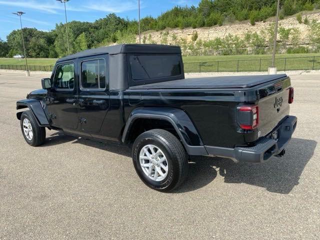 used 2023 Jeep Gladiator car, priced at $32,900