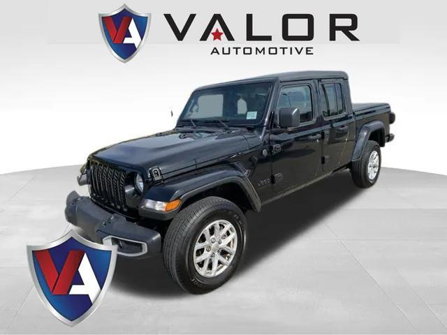 used 2023 Jeep Gladiator car, priced at $32,900