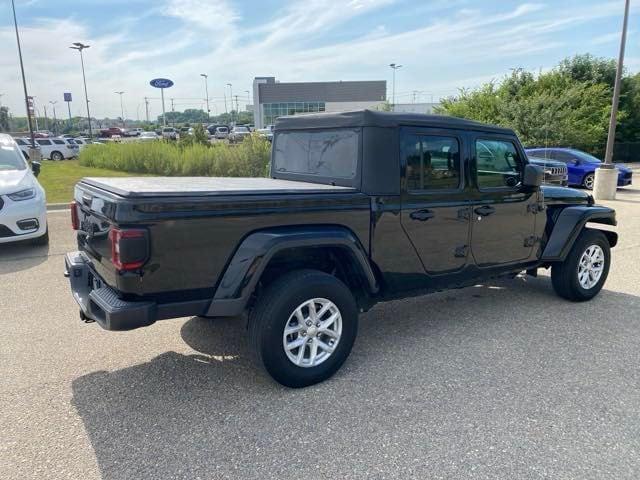 used 2023 Jeep Gladiator car, priced at $32,900