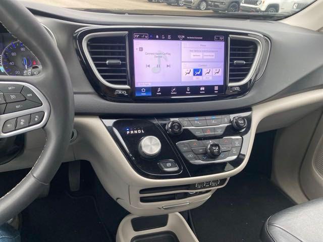 used 2022 Chrysler Pacifica car, priced at $22,900