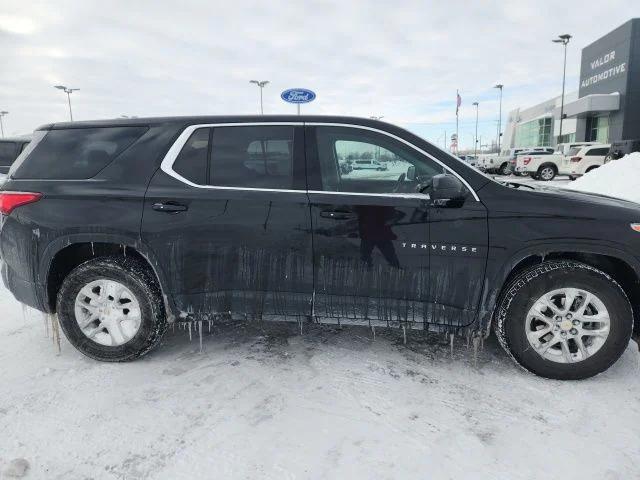 used 2021 Chevrolet Traverse car, priced at $23,900