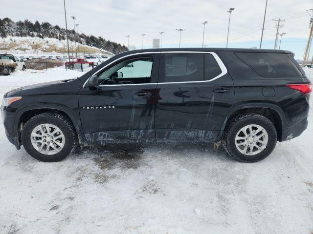 used 2021 Chevrolet Traverse car, priced at $23,900