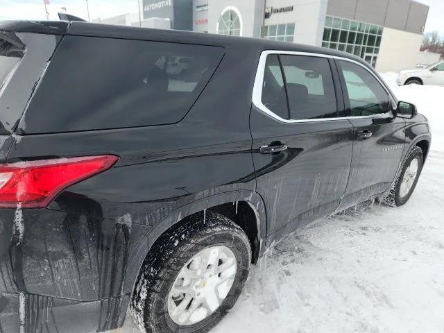 used 2021 Chevrolet Traverse car, priced at $23,900