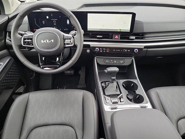 new 2025 Kia Carnival car, priced at $48,021