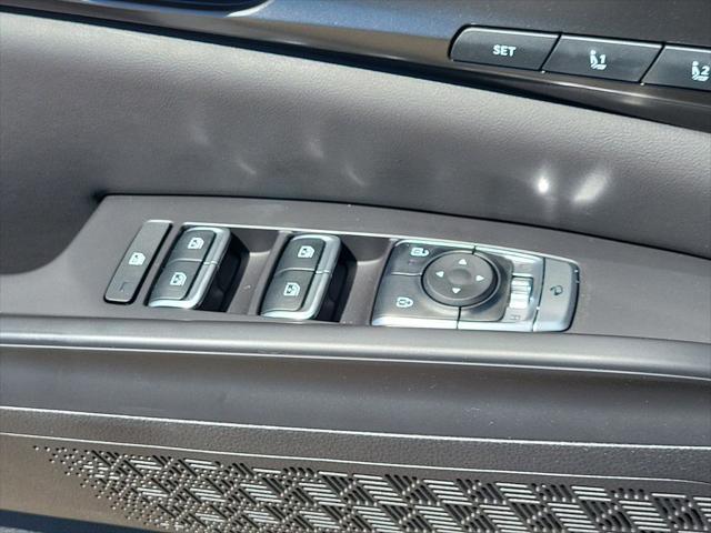 new 2025 Kia Carnival car, priced at $49,083