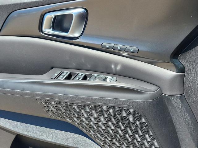 new 2025 Kia Carnival car, priced at $50,273