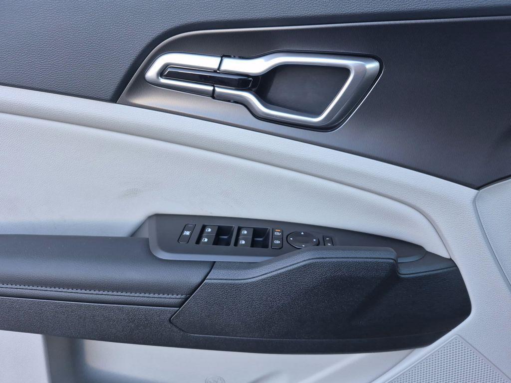 new 2026 Kia Sportage Hybrid car, priced at $34,084