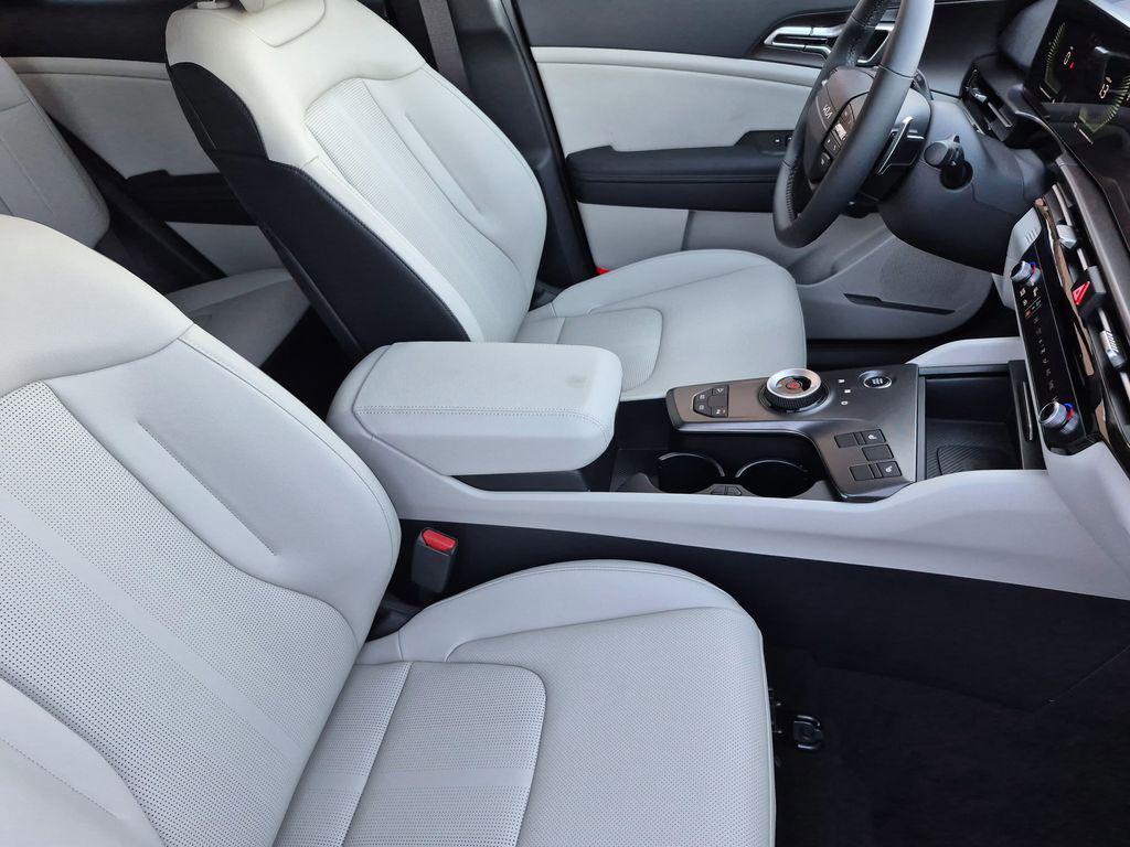 new 2026 Kia Sportage Hybrid car, priced at $34,084