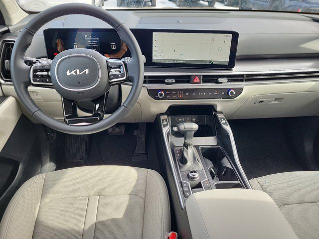 new 2025 Kia Sorento car, priced at $38,663