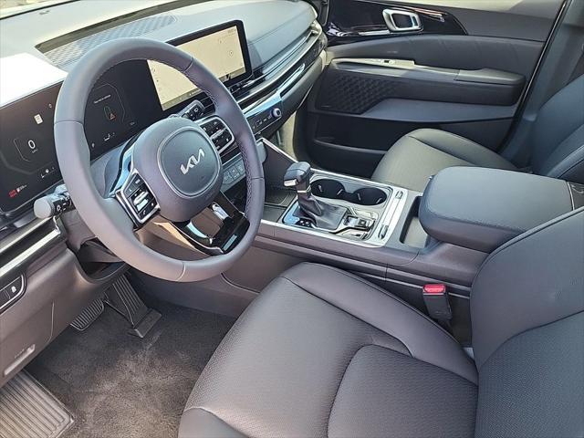 new 2025 Kia Carnival car, priced at $50,273
