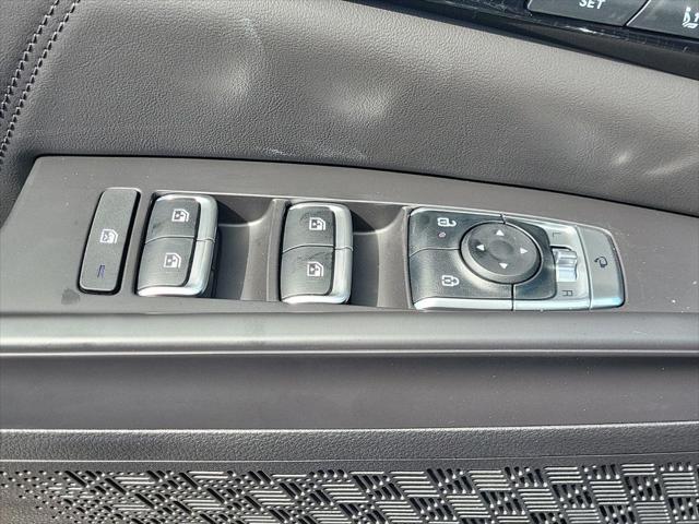 new 2025 Kia Carnival car, priced at $50,273