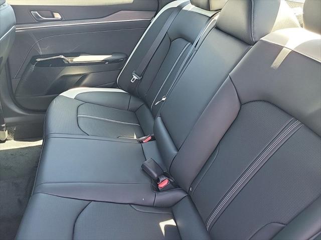 new 2025 Kia K5 car, priced at $30,753