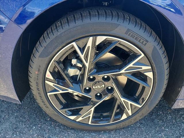 new 2025 Kia K5 car, priced at $30,753