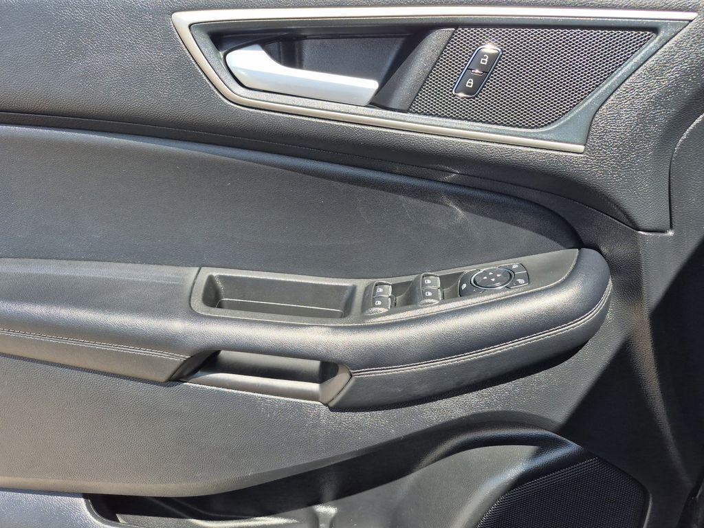 used 2024 Ford Edge car, priced at $25,998